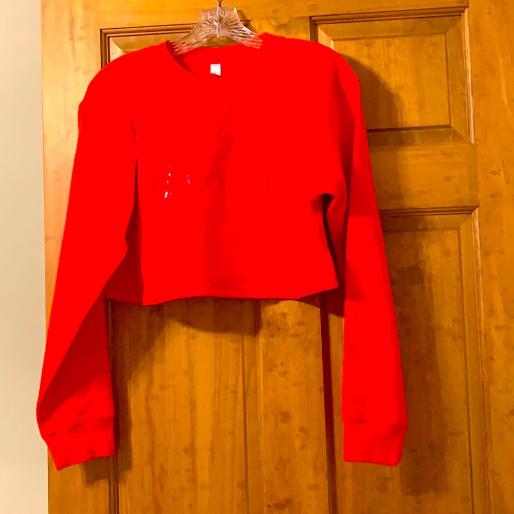 Lululemon graphic crop sweat shirt